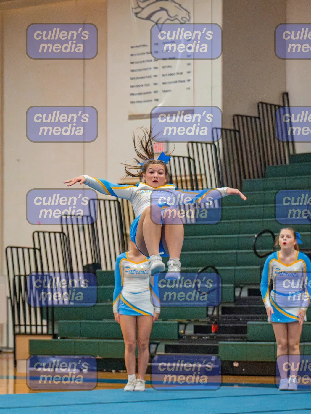 Beach District Cheer Comp photo 19