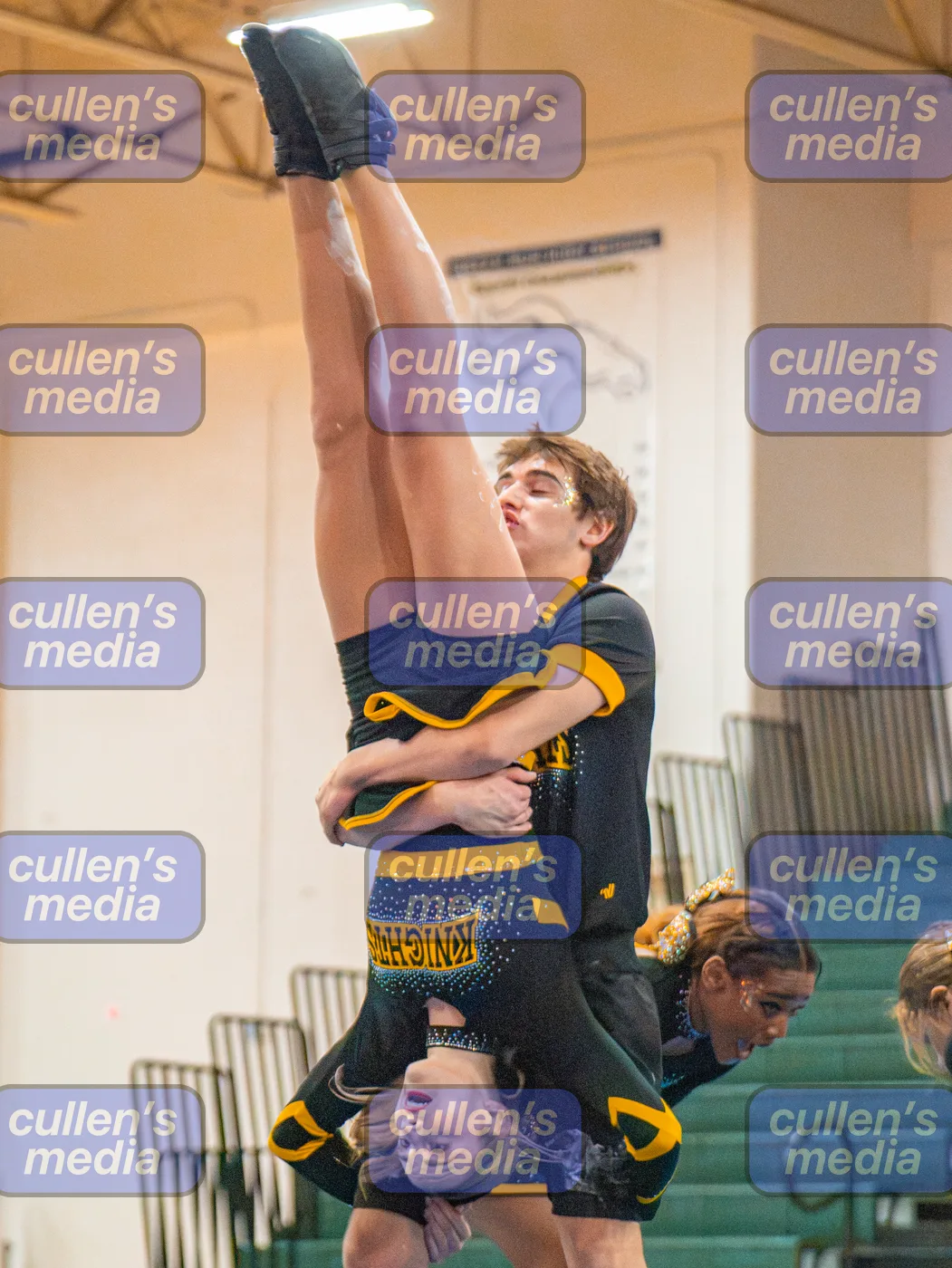 Beach District Cheer Comp photo 14