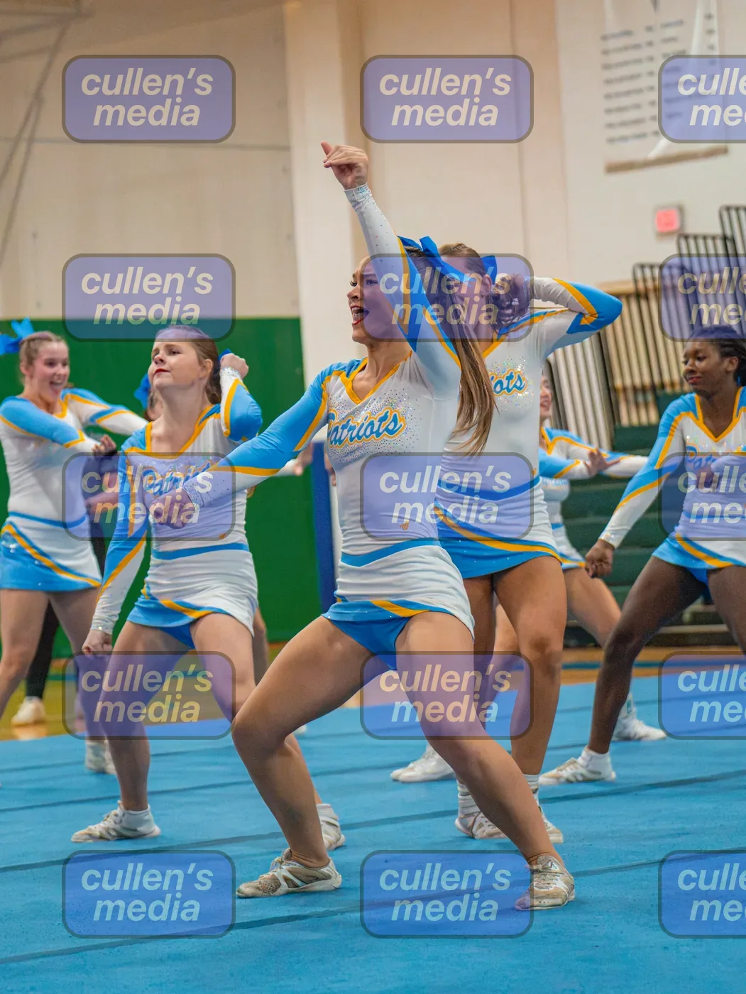 Beach District Cheer Comp photo 28