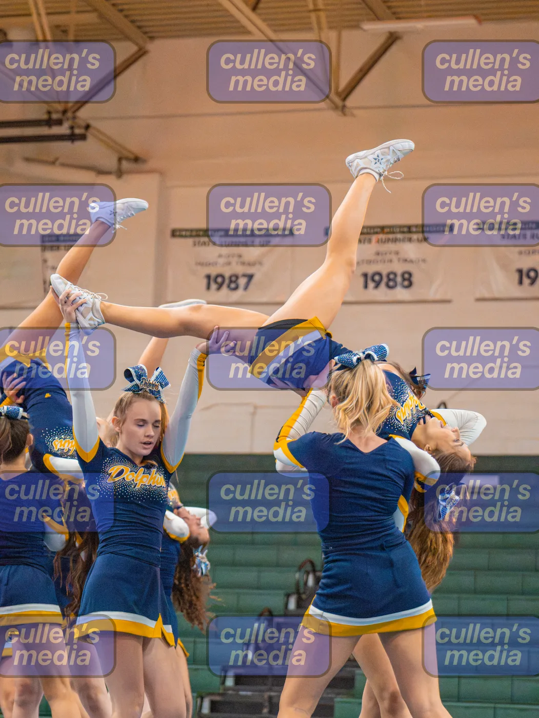 Beach District Cheer Comp photo 22