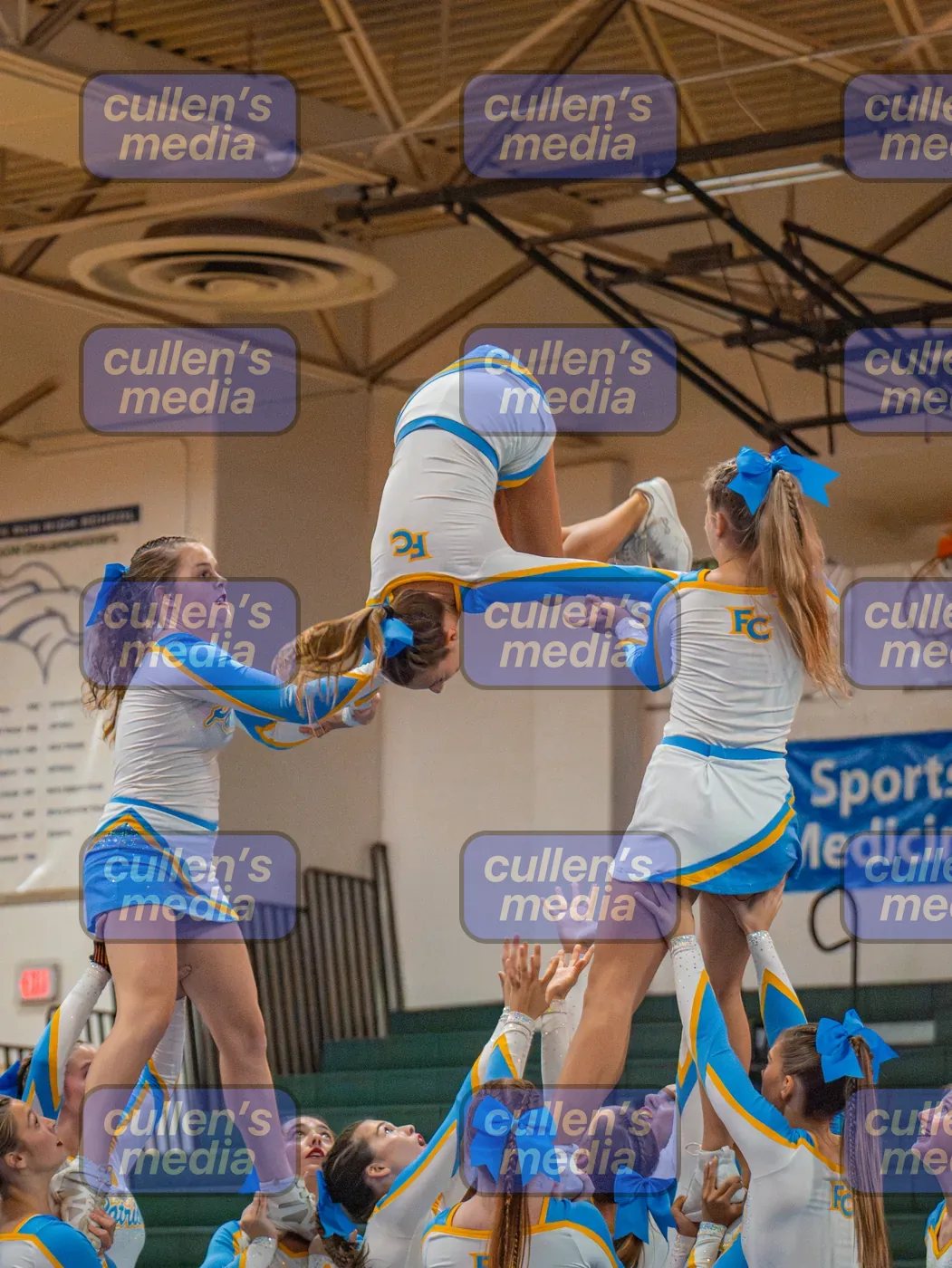 Beach District Cheer Comp photo 24