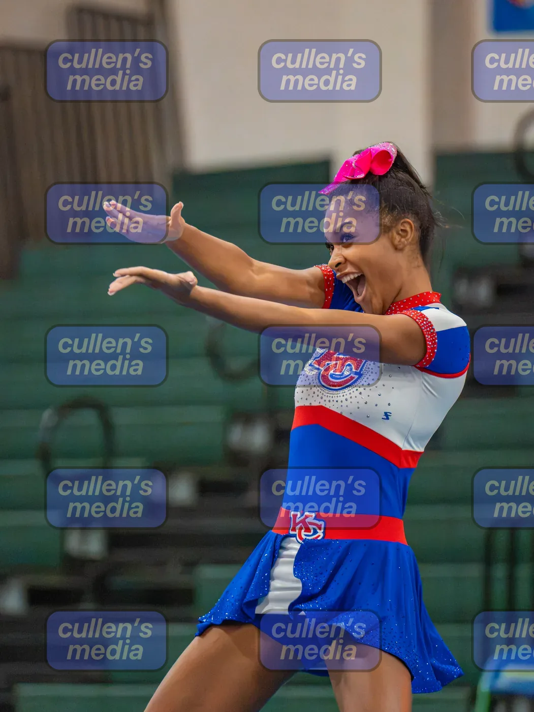 Beach District Cheer Comp photo 25