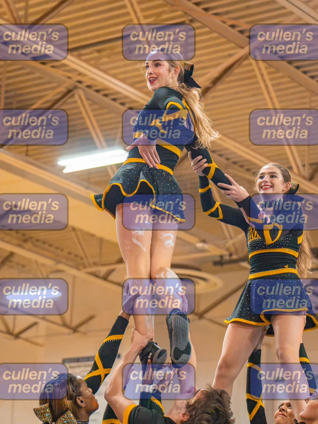 Beach District Cheer Comp photo 30