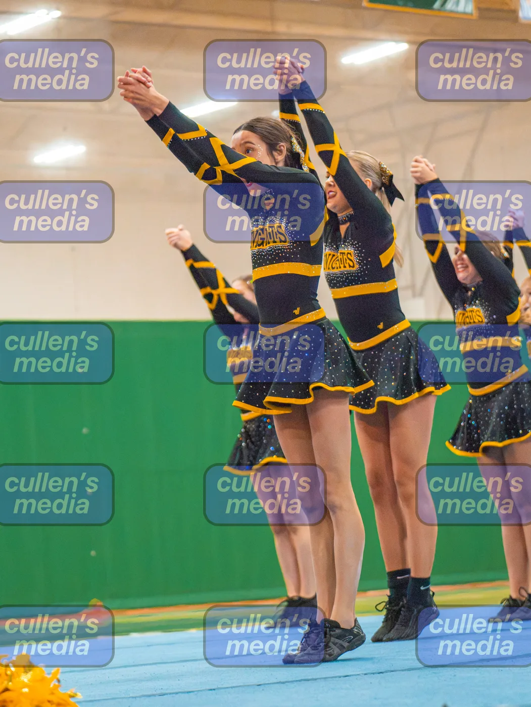 Beach District Cheer Comp photo 21