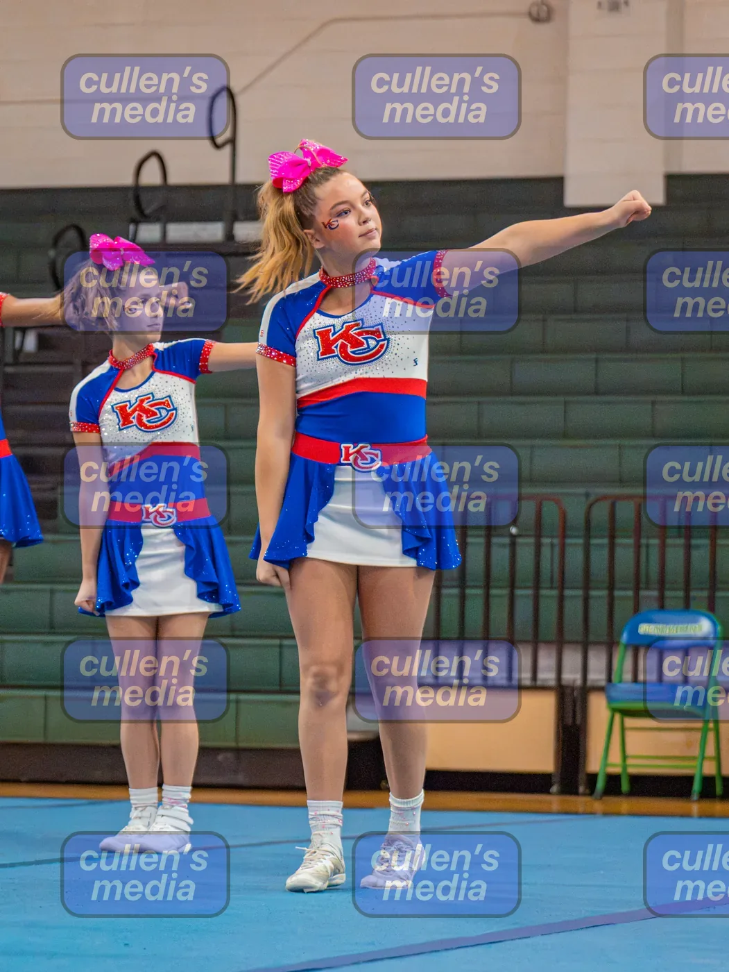 Beach District Cheer Comp photo 10