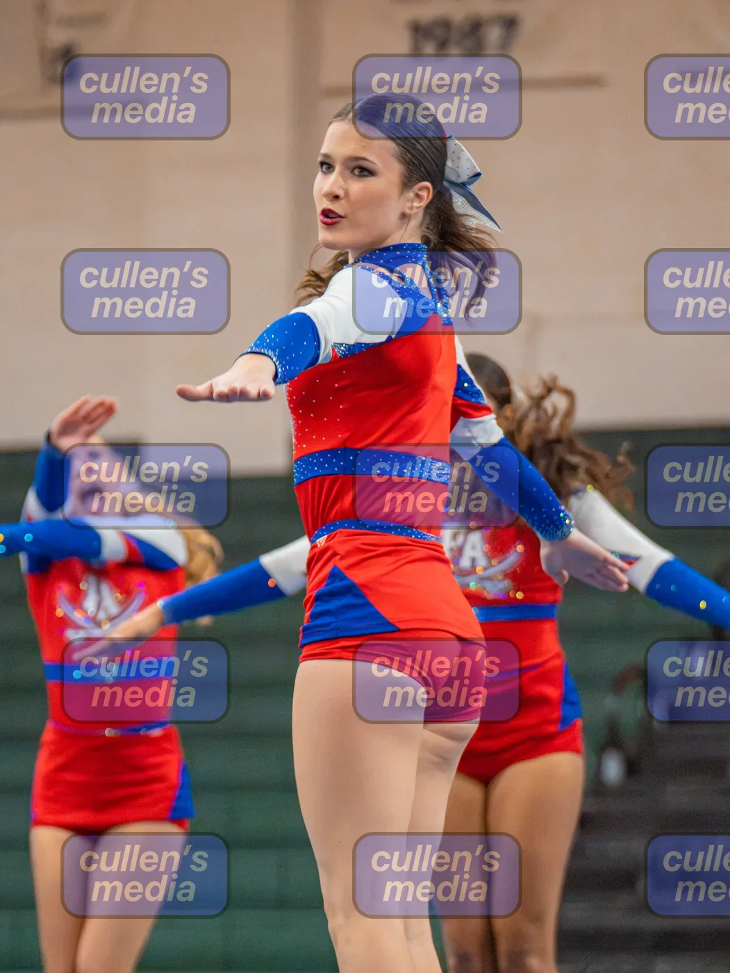 Beach District Cheer Comp photo 19
