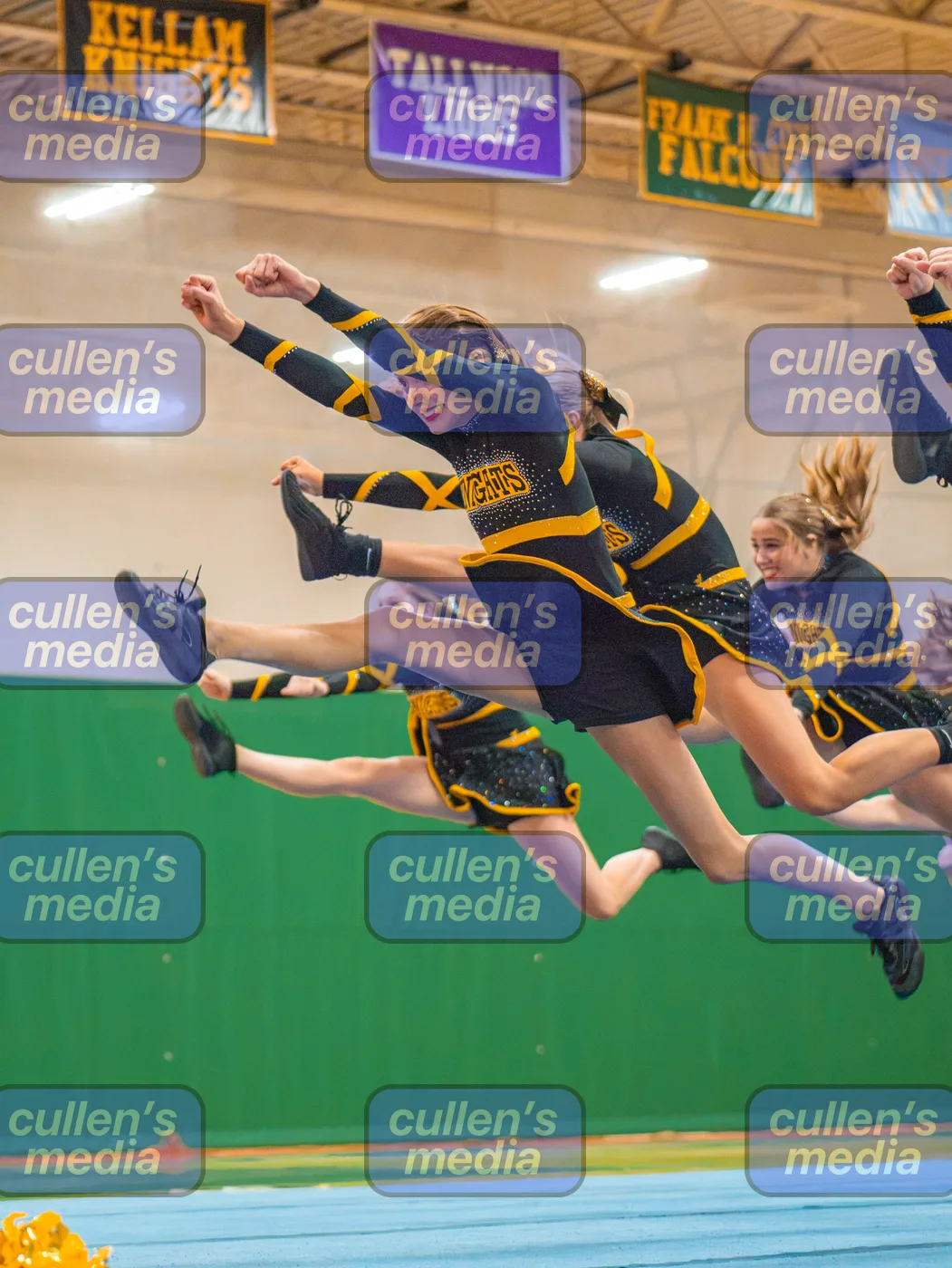 Beach District Cheer Comp photo 22