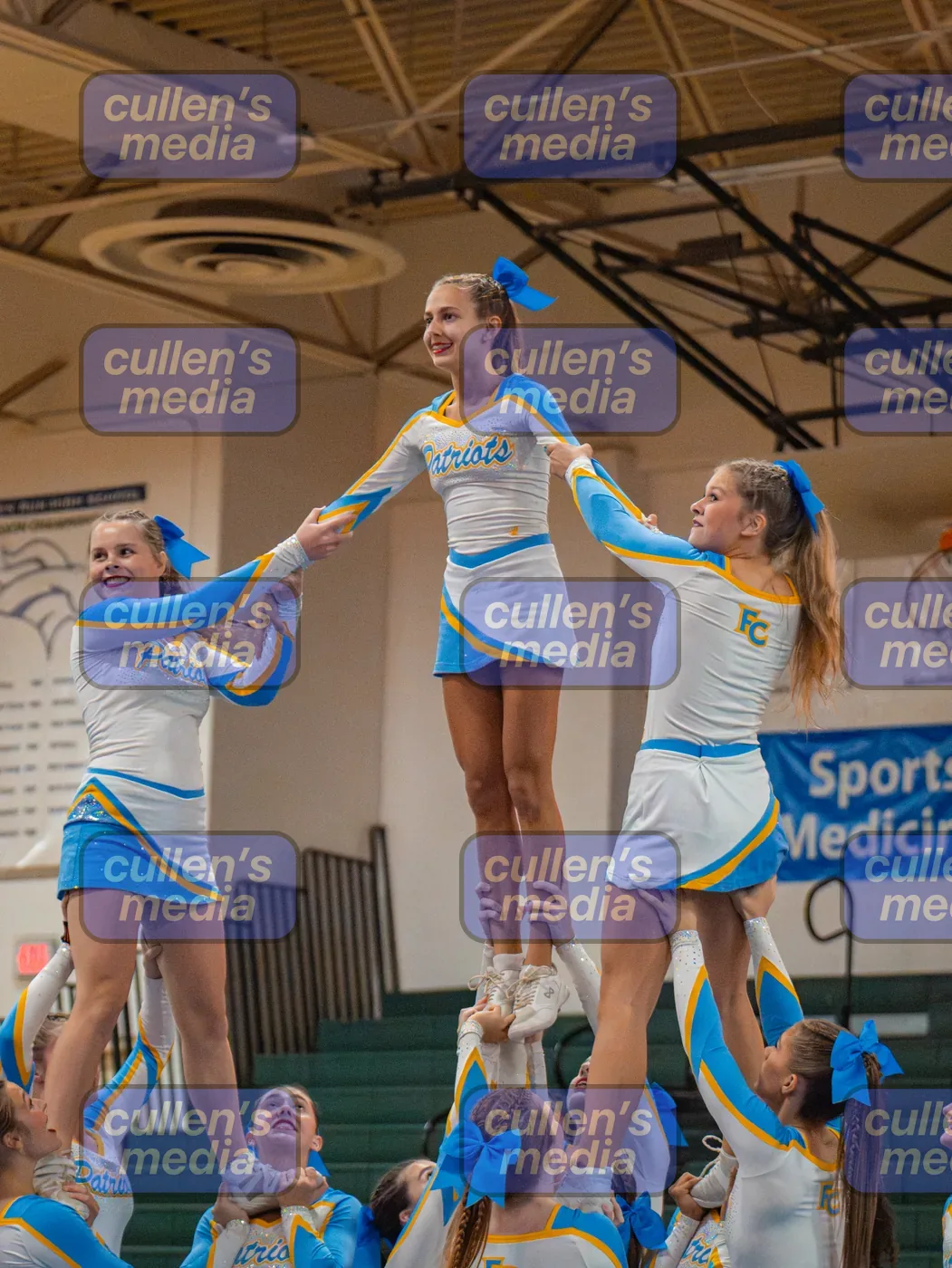 Beach District Cheer Comp photo 25